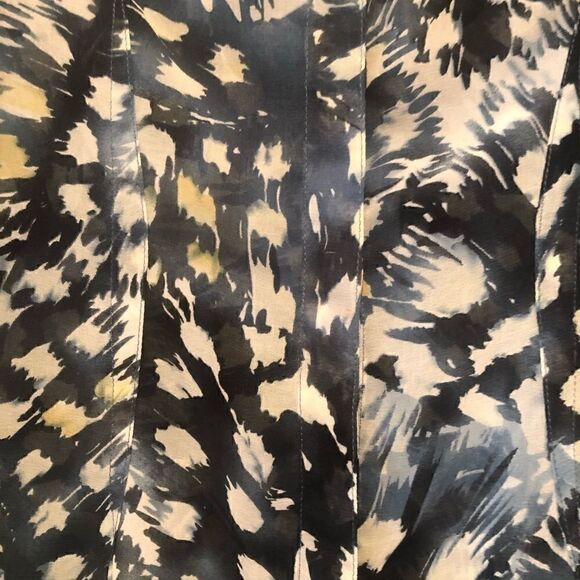 CAbi Tank Top Beautiful Colors! - Picture 3 of 5